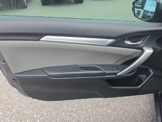 Used 2016 Honda Civic Touring image 15