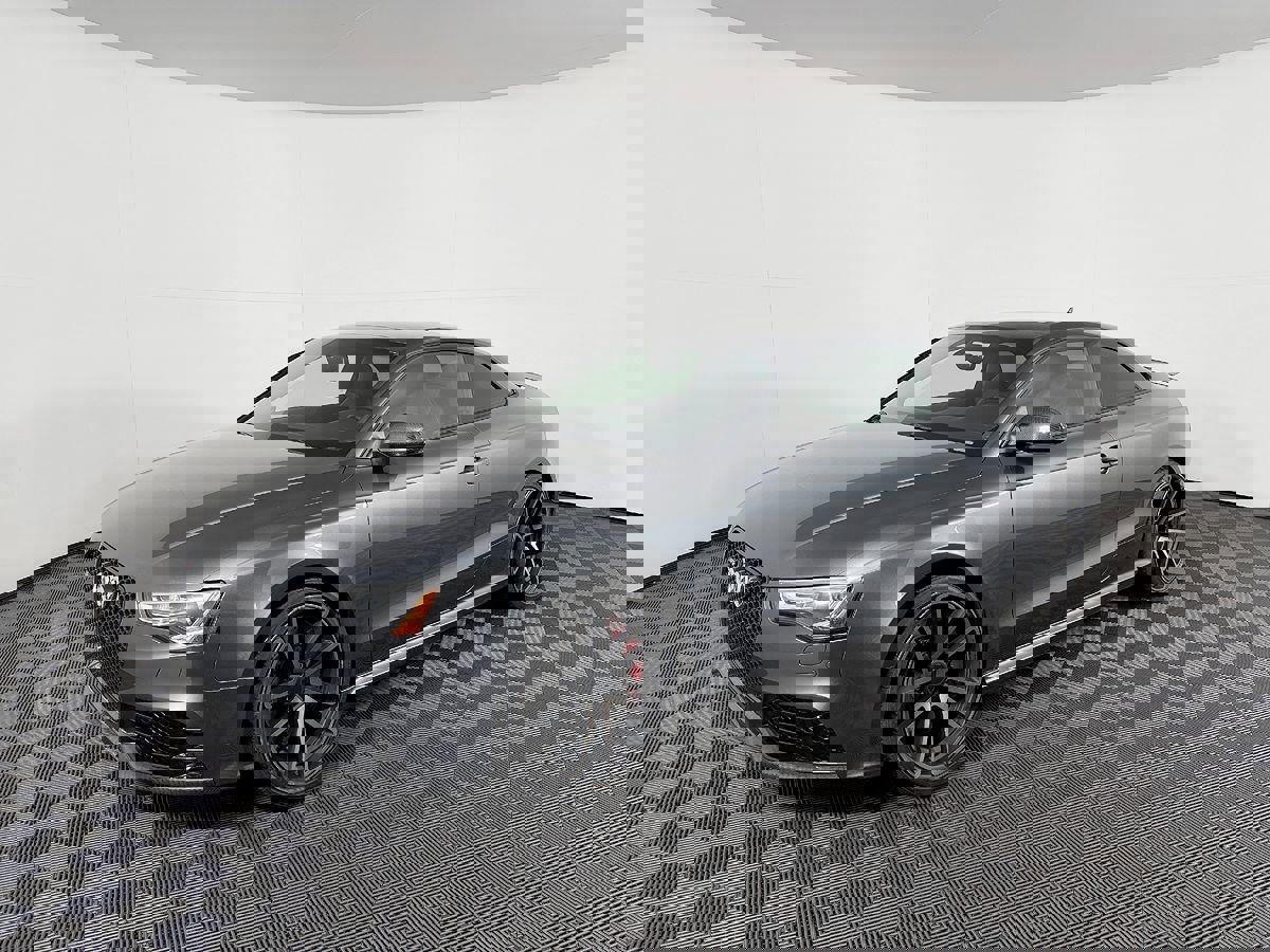 Used 2013 Audi RS 5 Coupe AWD/4WD image 2