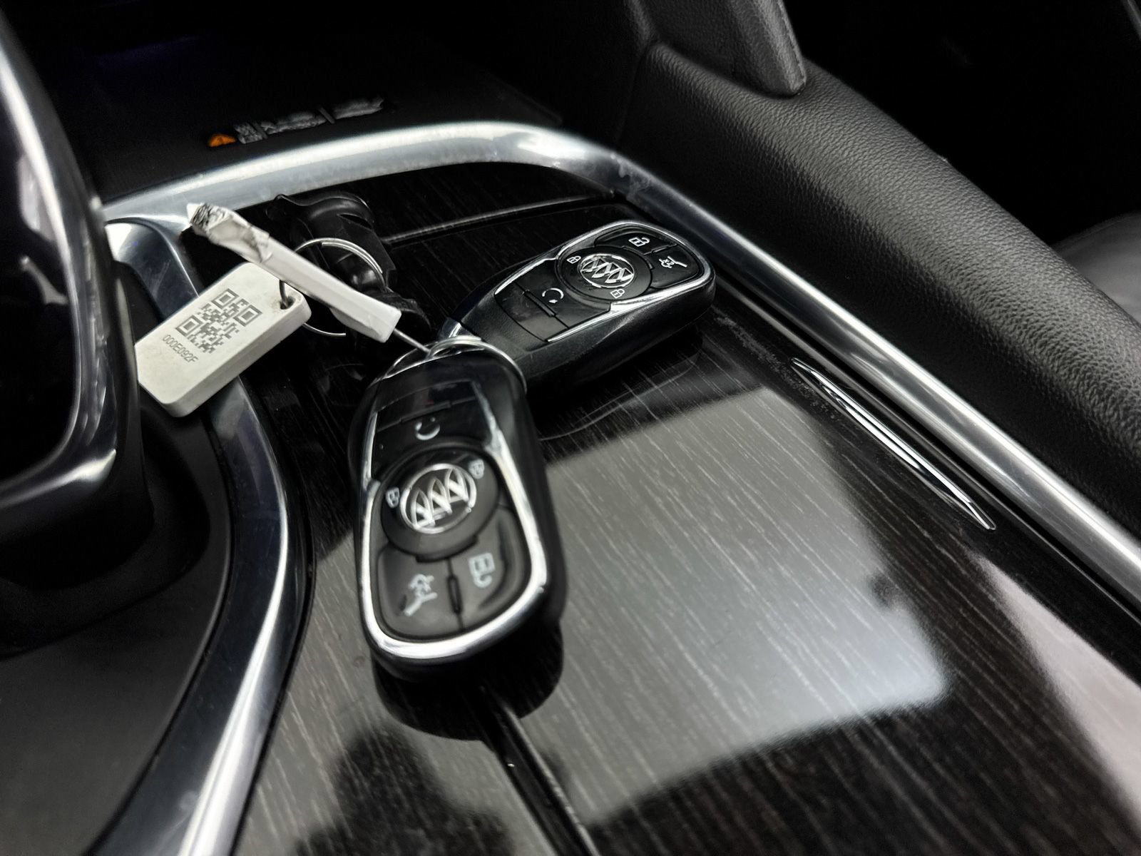 Used 2019 Buick Enclave Avenir w/ Avenir Technology Package FWD image 38
