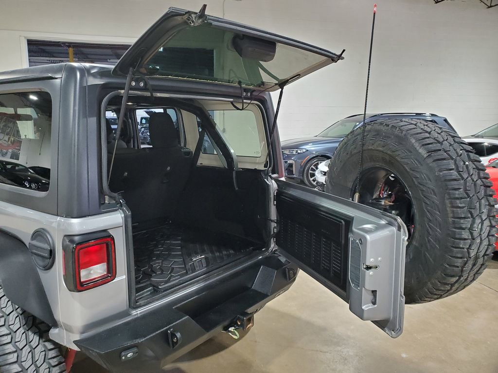 Used 2019 Jeep Wrangler Unlimited Rubicon AWD/4WD image 44