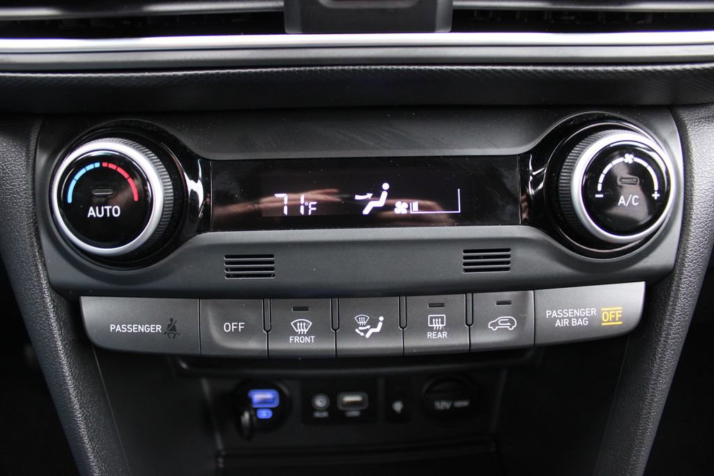 Used 2020 Hyundai Kona Limited image 19