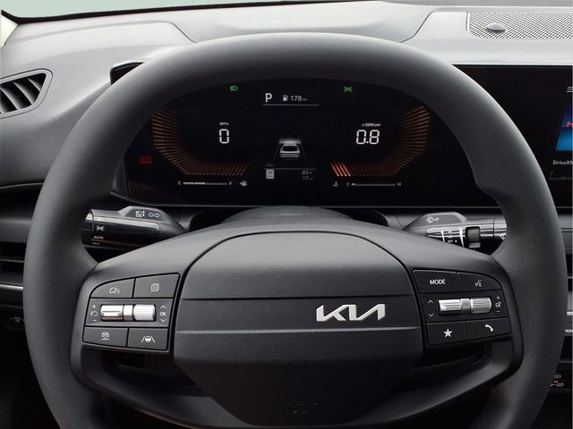 New 2026 Kia K4 LX image 10