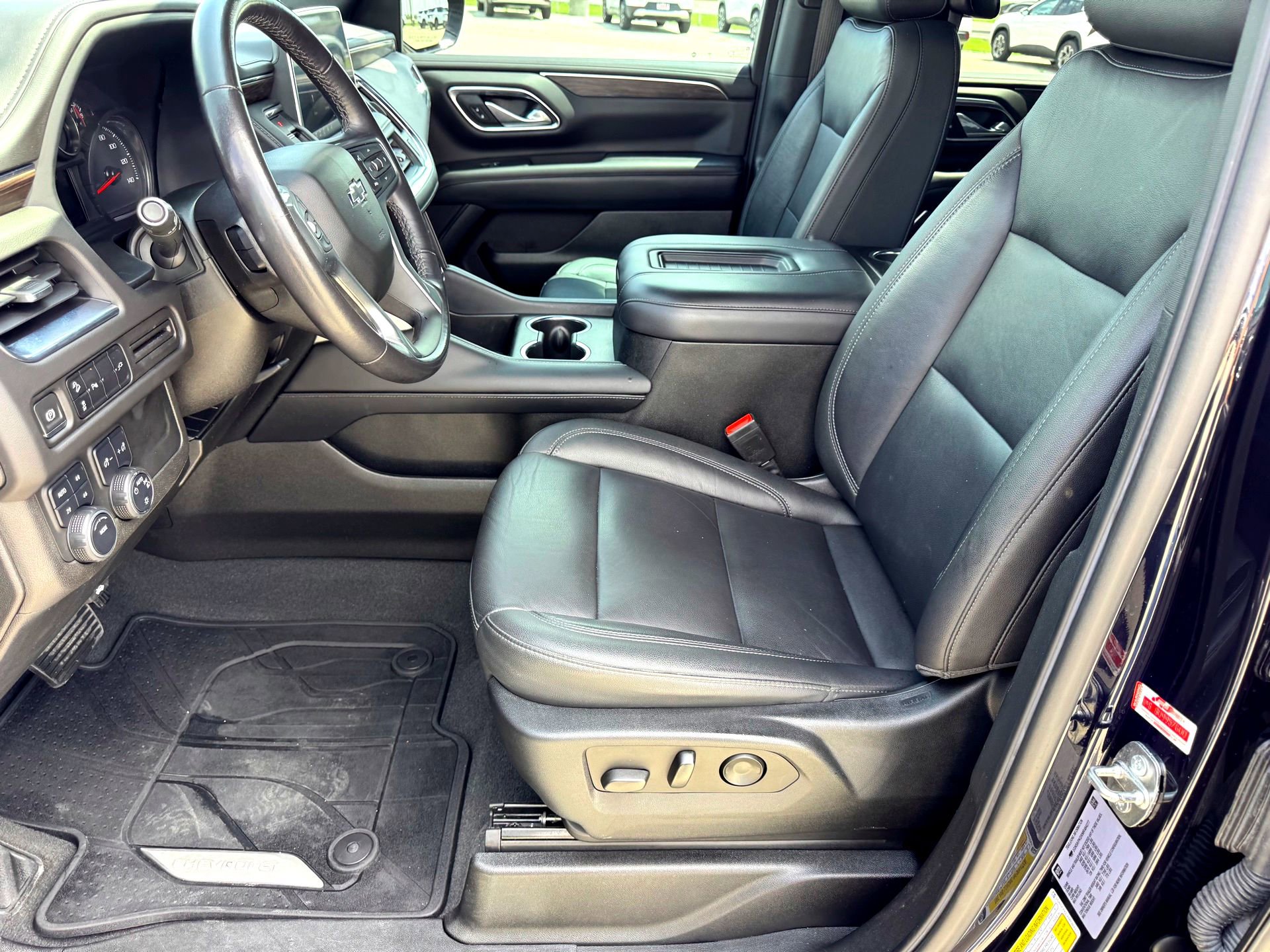 Used 2021 Chevrolet Tahoe Z71 w/ Rear Media and Nav Package image 12