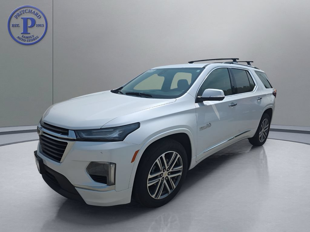 Used 2023 Chevrolet Traverse High Country w/ LPO, Floor Liner Package AWD/4WD image 3