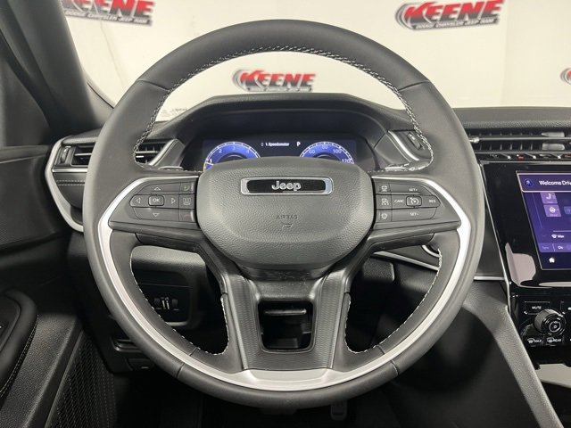 New 2025 Jeep Grand Cherokee Laredo w/ Luxury Tech Group I image 14