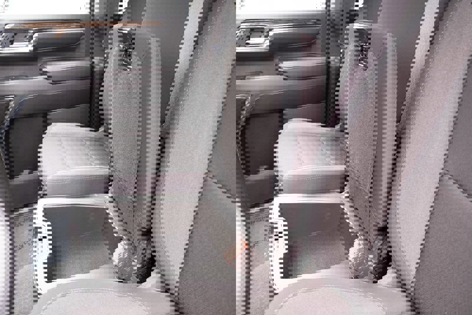 Used 2024 GMC Sierra 3500 SLE w/ SLE Value Package image 9