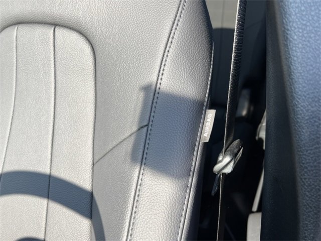 Used 2024 Mercedes-Benz GLB 250 4MATIC image 12