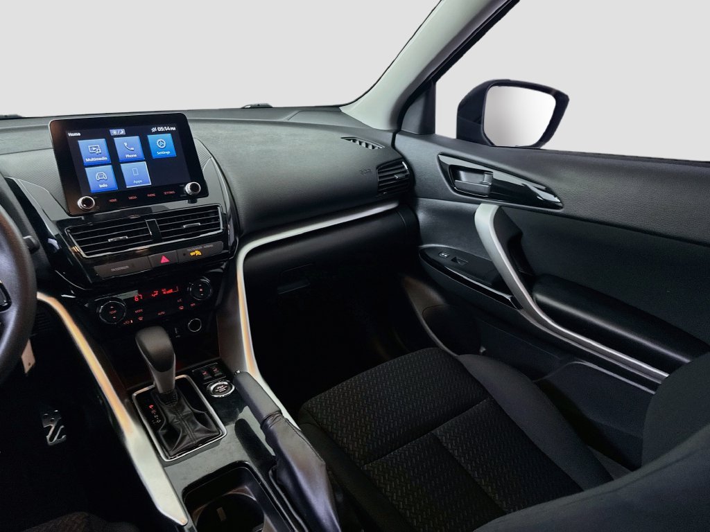 Used 2023 Mitsubishi Eclipse Cross LE AWD/4WD image 25