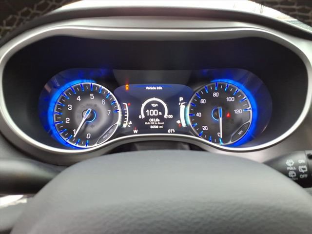 Used 2023 Chrysler Pacifica Touring-L image 20