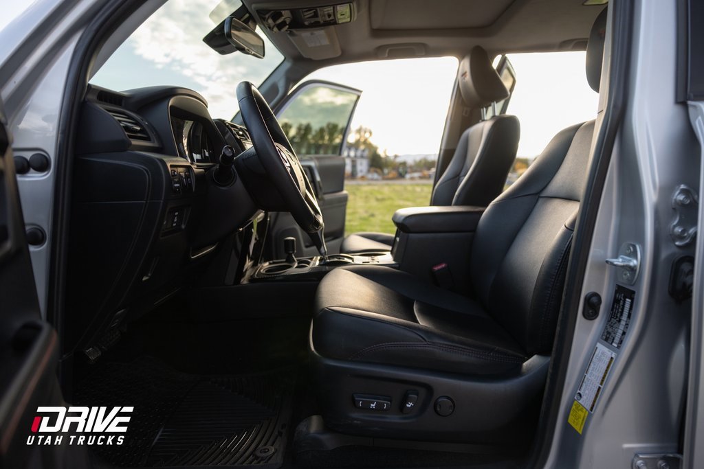 Used 2021 Toyota 4Runner TRD Off-Road Premium image 27