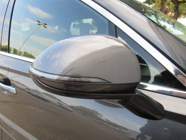 Used 2022 Genesis GV70 2.5T w/ Select Package image 25