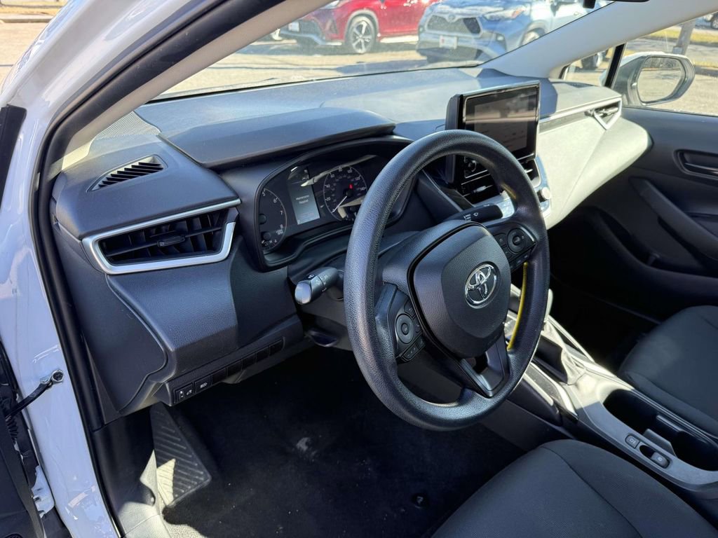 Used 2023 Toyota Corolla LE image 10