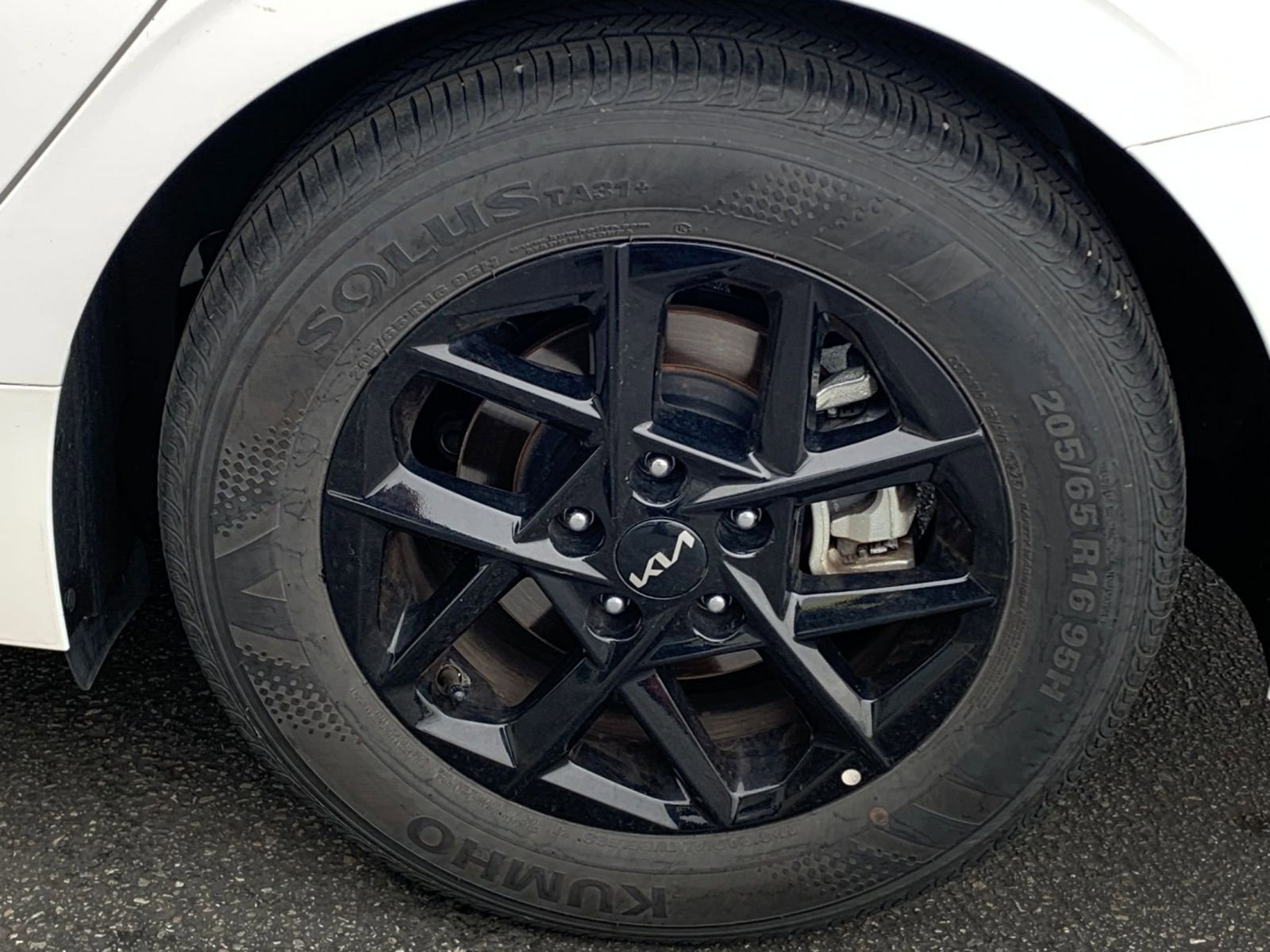 Used 2025 Kia K5 LXS FWD image 30