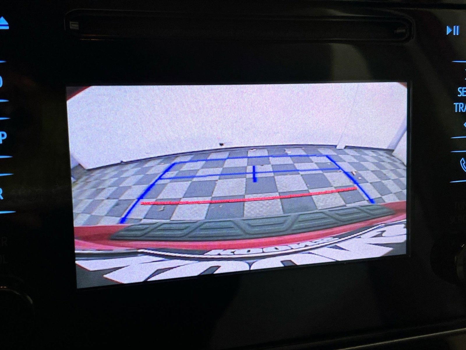 Used 2019 Toyota Corolla L image 25