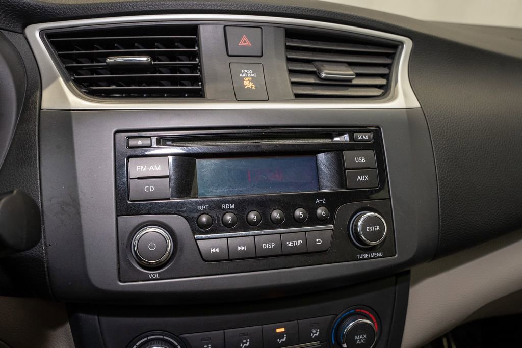 Used 2017 Nissan Sentra S image 11