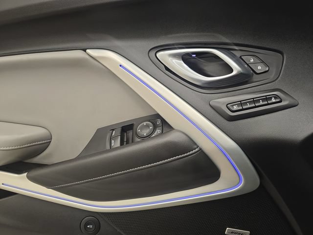 Used 2020 Chevrolet Camaro SS RWD image 30