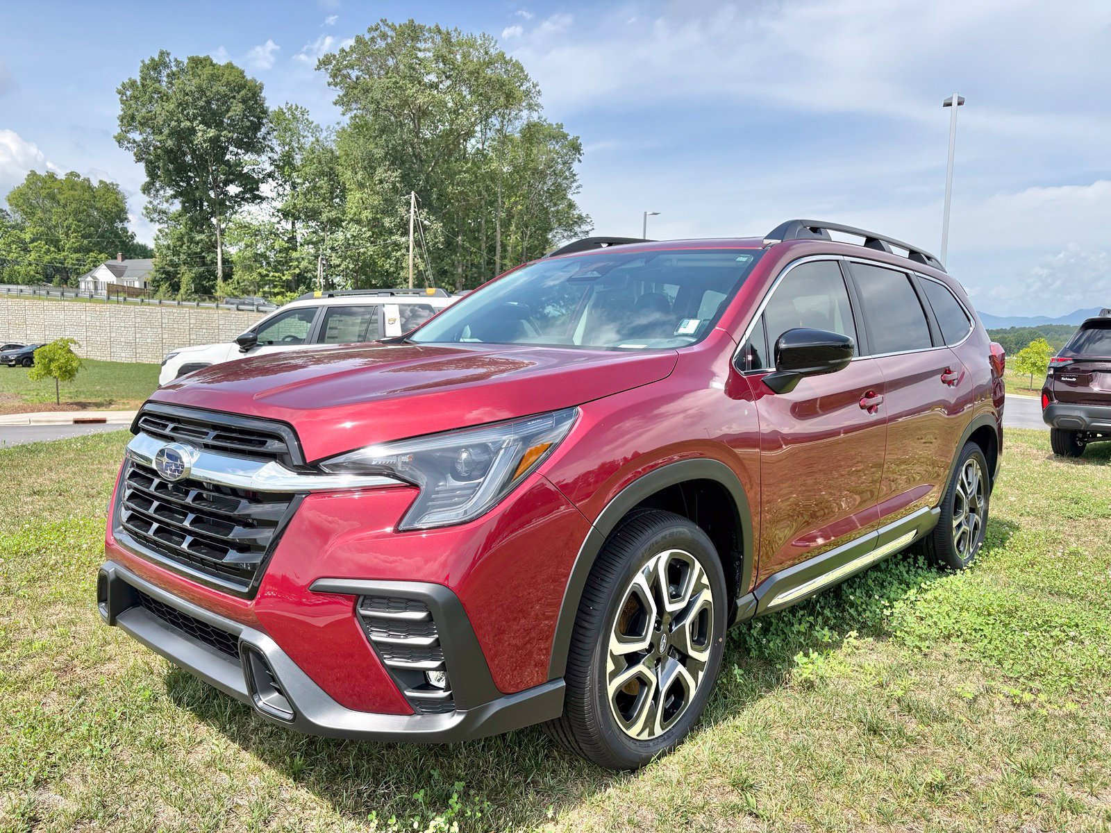 New 2026 Subaru Ascent Limited w/ Popular Package #2 AWD/4WD image 3