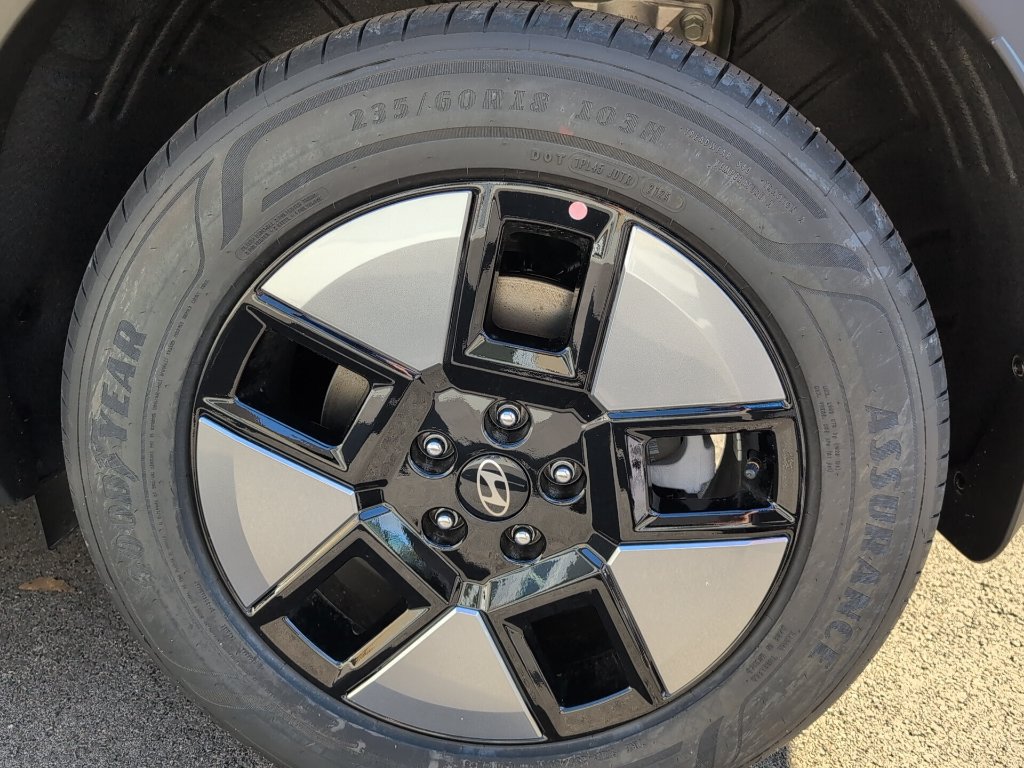 Used 2026 Hyundai Santa Fe SEL AWD/4WD image 28