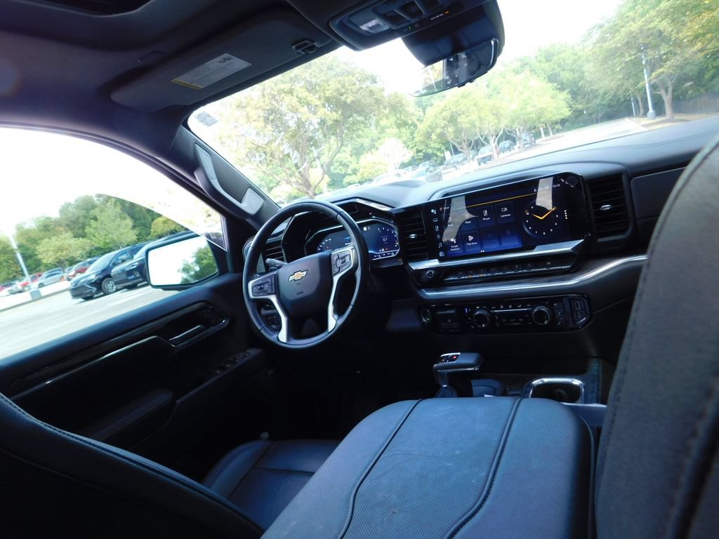 Certified 2023 Chevrolet Silverado 1500 LTZ w/ LTZ Premium Package AWD/4WD image 2