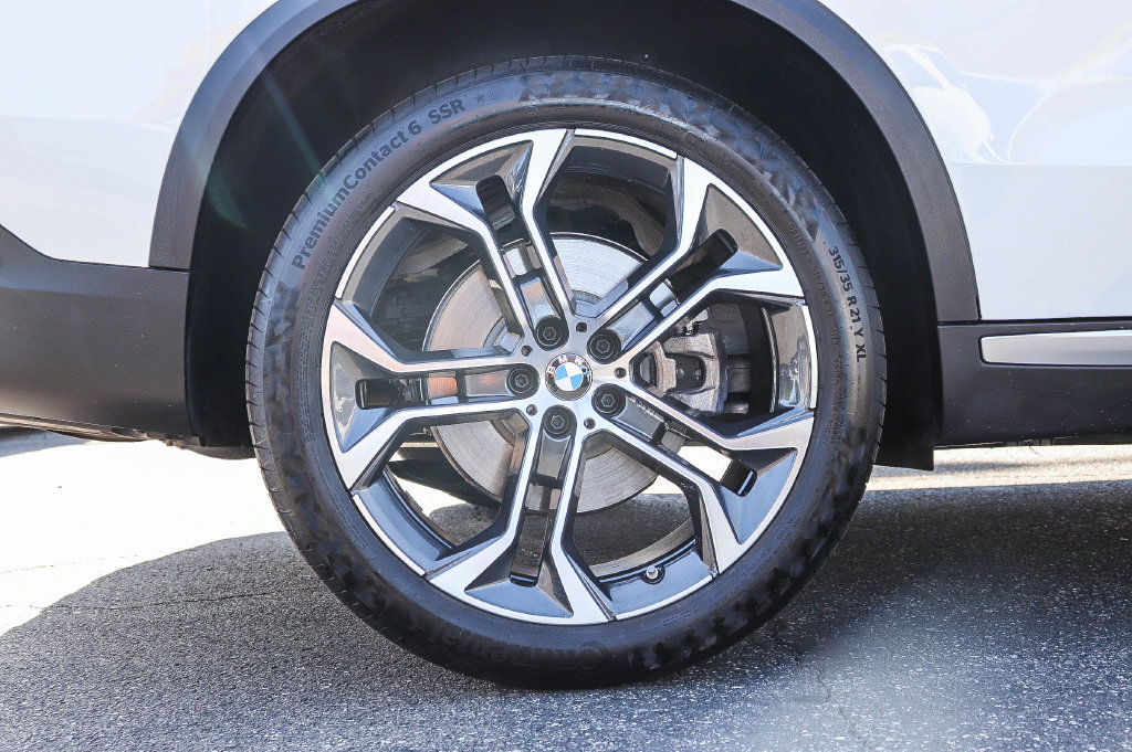 Used 2026 BMW X5 sDrive40i w/ Parking Assistance Package RWD image 8