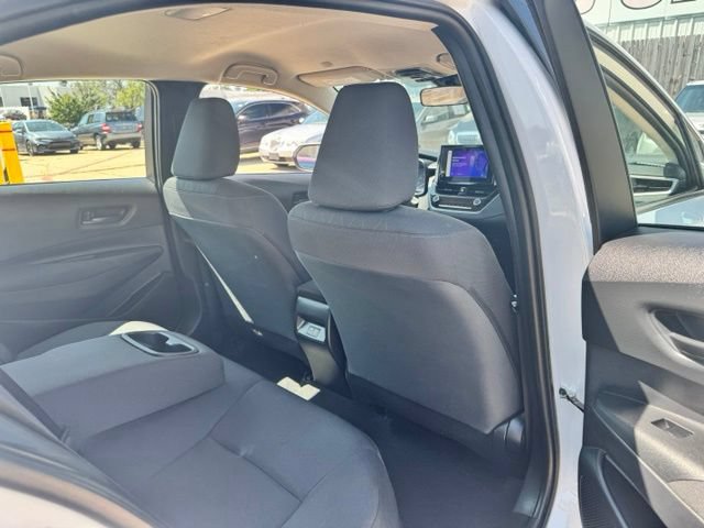 Used 2025 Toyota Corolla LE FWD image 18