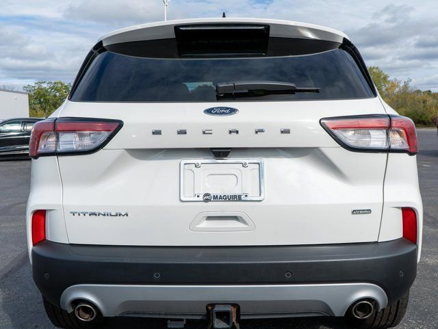 Used 2022 Ford Escape Titanium w/ Class II Trailer Tow Package image 7