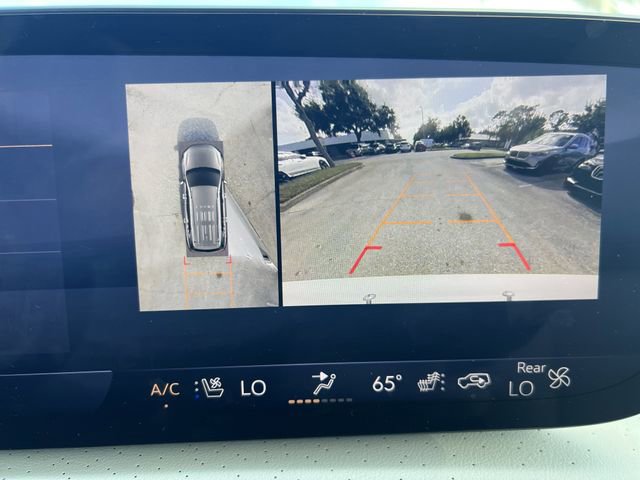 Used 2025 Buick Enclave Avenir image 26