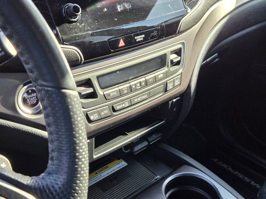 Used 2023 Honda Passport EX-L image 12