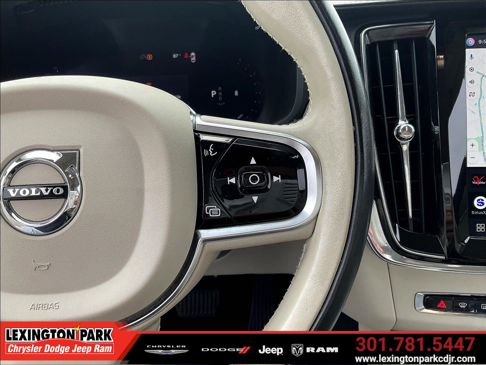 Used 2023 Volvo V90 B6 Cross Country Ultimate AWD/4WD image 12
