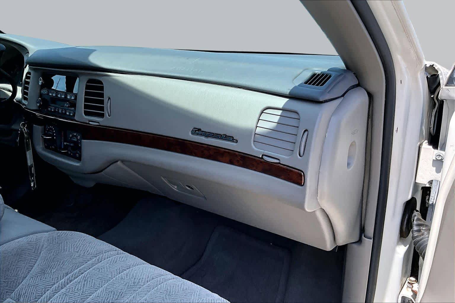 Used 2004 Chevrolet Impala FWD image 16