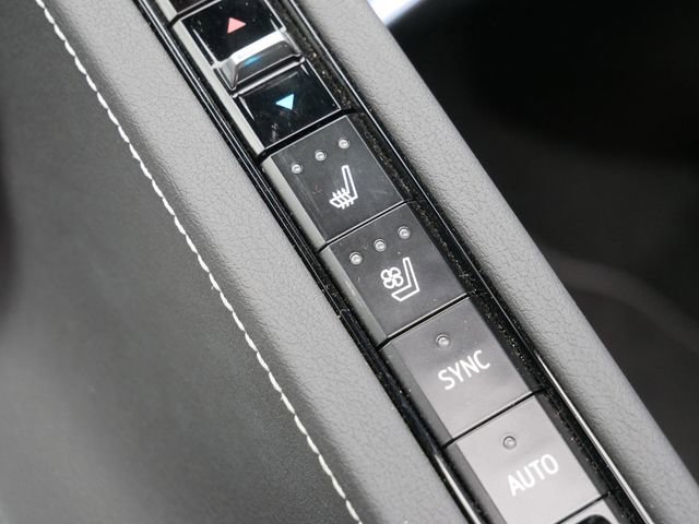 Used 2020 Chevrolet Corvette Stingray Preferred Cpe w/ 2LT Preferred Equipment Group image 19