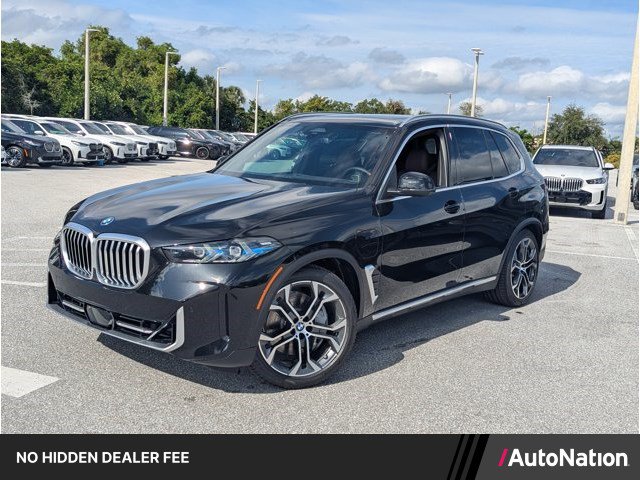New 2026 BMW X5 xDrive50e w/ Premium Package AWD/4WD image 1