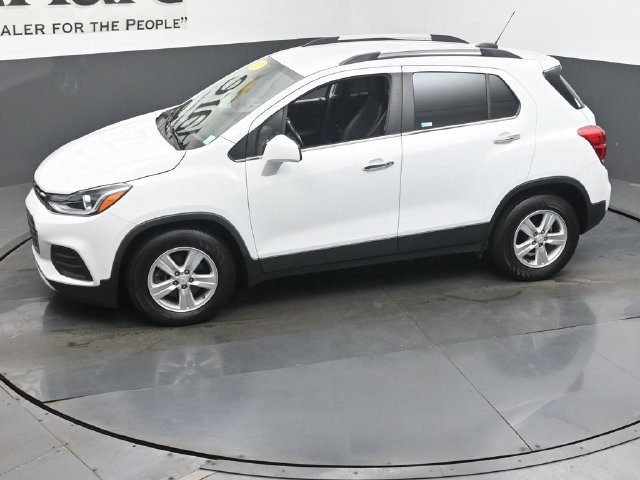 Used 2017 Chevrolet Trax LT w/ LT Convenience Package FWD image 63