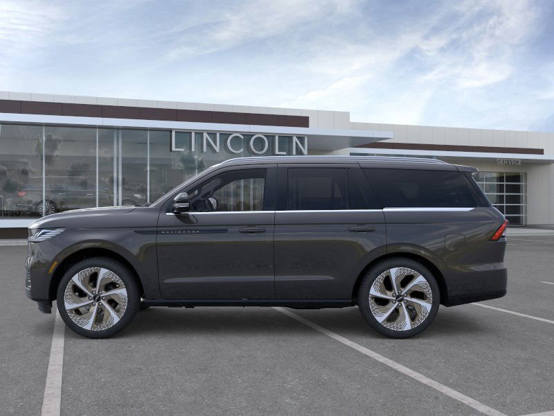 New 2026 Lincoln Navigator Black Label image 3