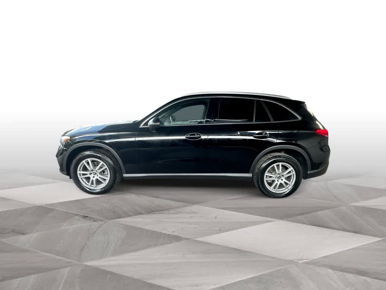 Used 2026 Mercedes-Benz GLC 300 image 5