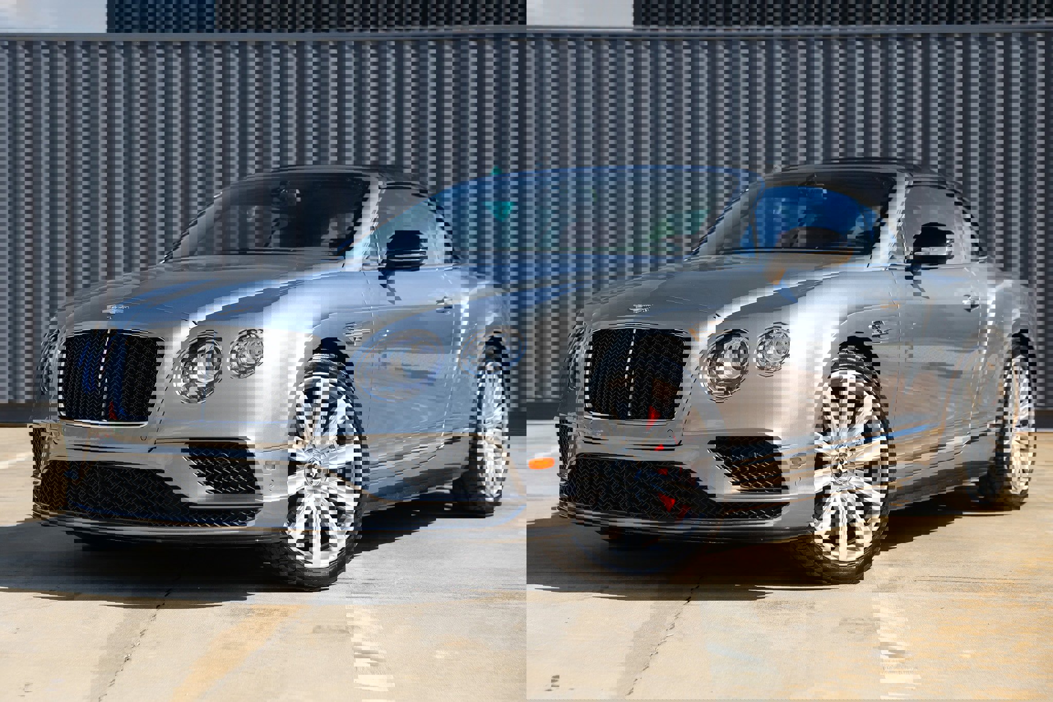 Used 2016 Bentley Continental GT V8 S image 1