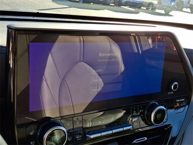 Used 2024 Toyota Highlander Limited image 18