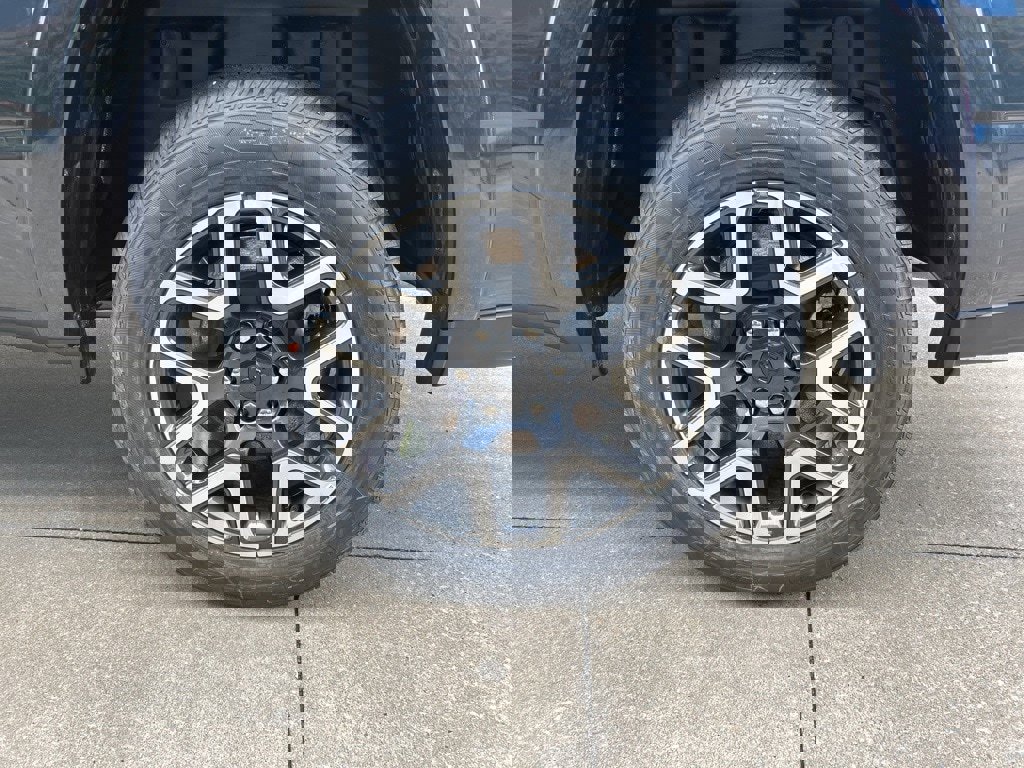 New 2025 RAM 1500 Laramie image 9