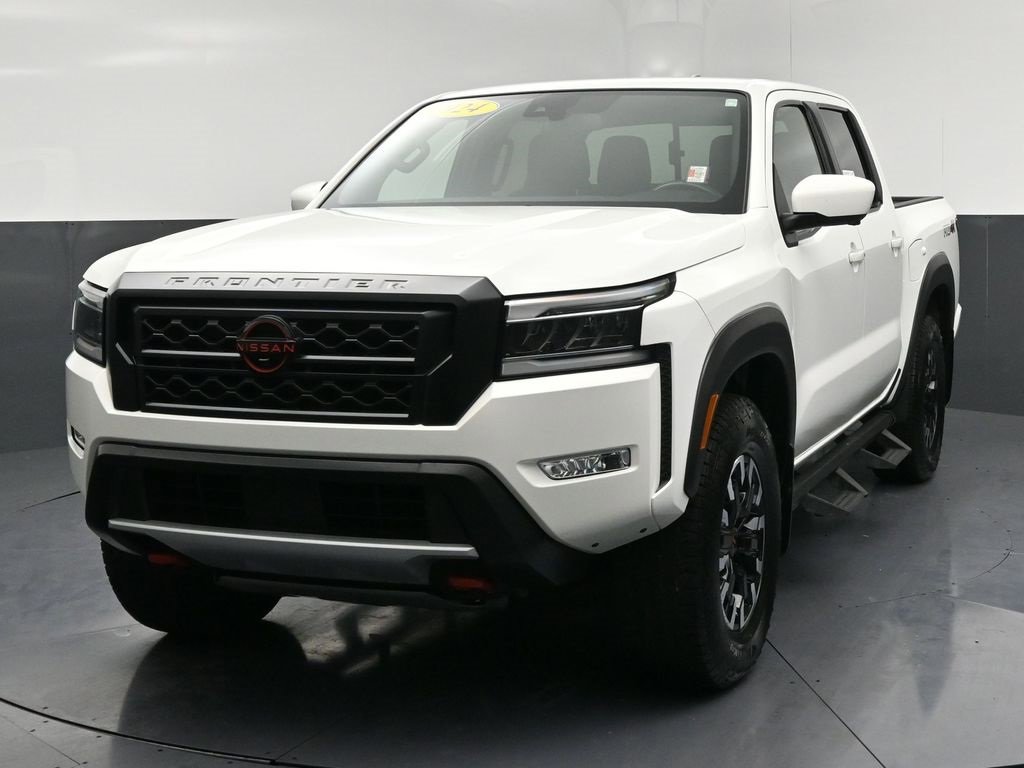 Used 2024 Nissan Frontier PRO-4X w/ Pro Convenience Package image 3