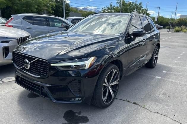 Used 2023 Volvo XC60 B5 Ultimate w/ Climate Package