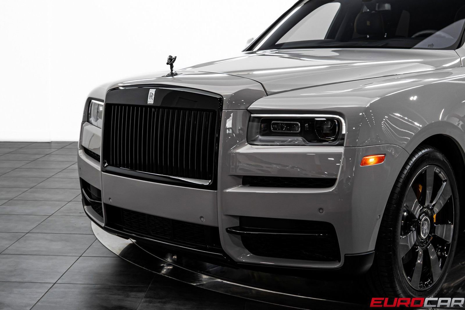 Used 2024 Rolls-Royce Cullinan AWD/4WD image 14