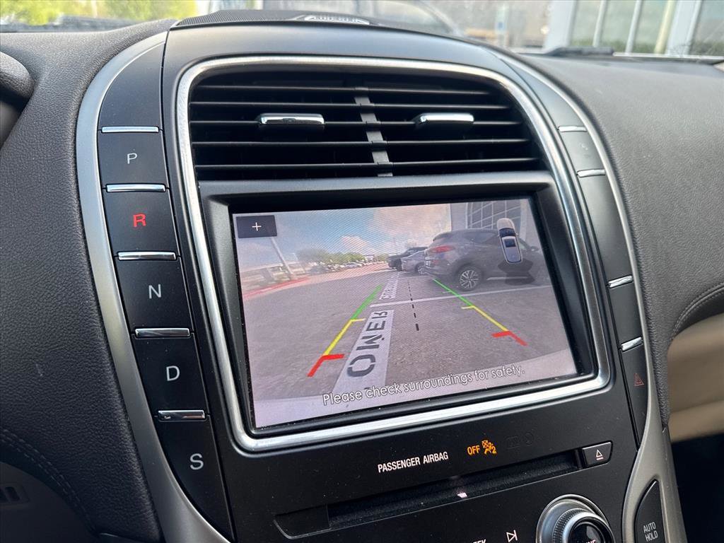 Used 2019 Lincoln Nautilus Select image 13