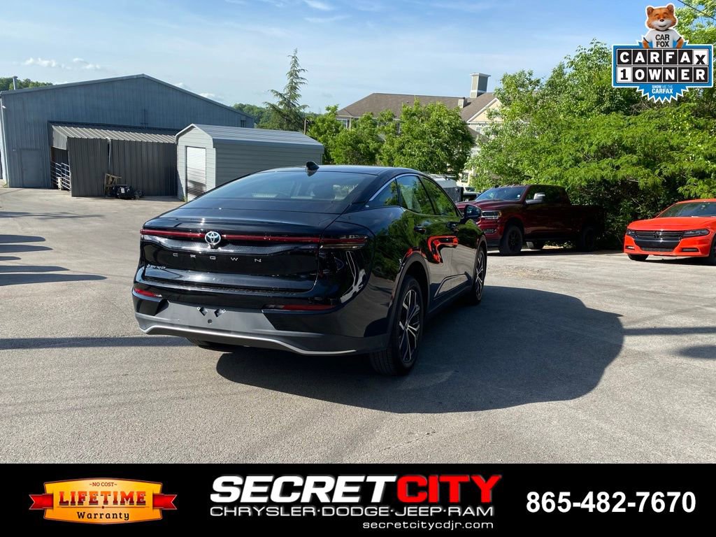 Used 2026 Toyota Crown XLE AWD/4WD image 6