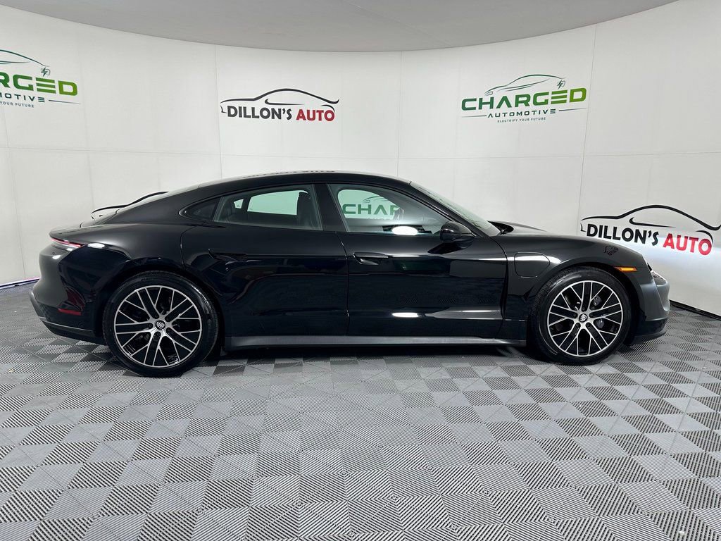 Used 2021 Porsche Taycan image 7