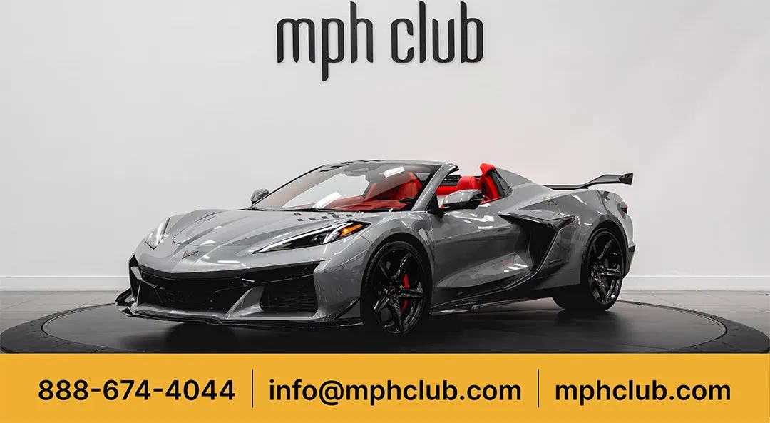 Used 2024 Chevrolet Corvette Z06 w/ Z07 Performance Package RWD image 1