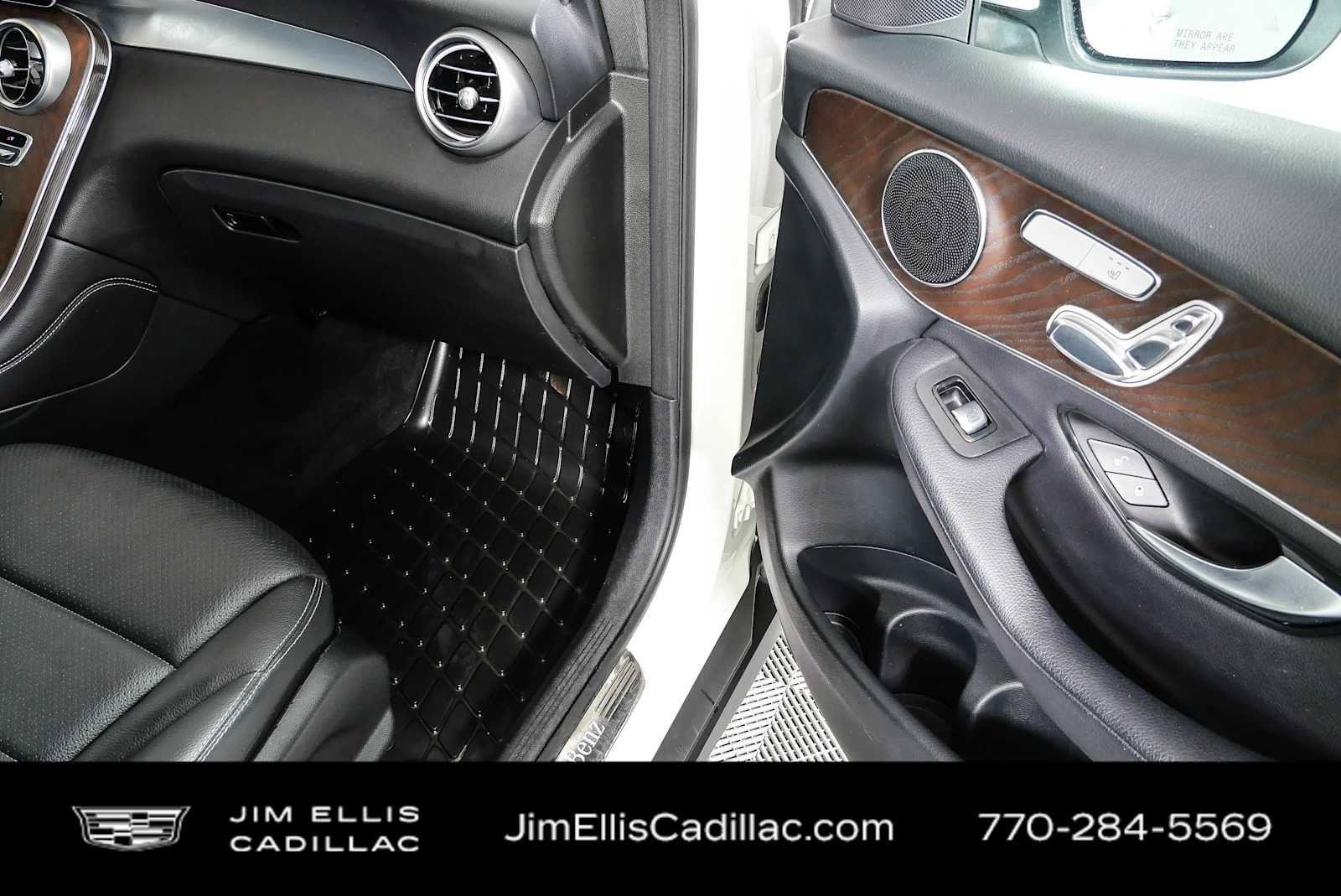 Used 2021 Mercedes-Benz GLC 300 4MATIC w/ Multimedia Package image 24