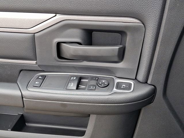 Used 2024 RAM 2500 Tradesman w/ Chrome Appearance Group image 20