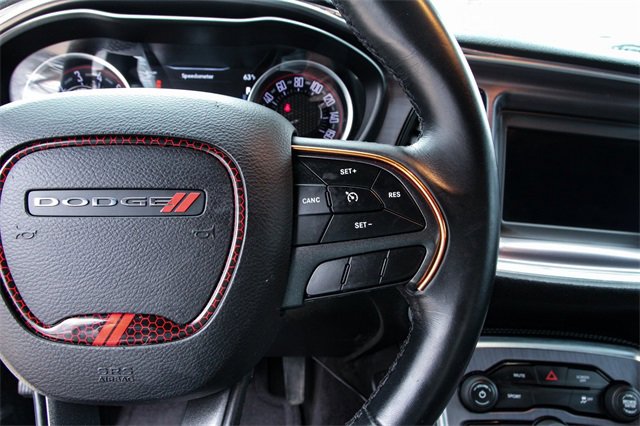 Used 2018 Dodge Challenger SXT image 19
