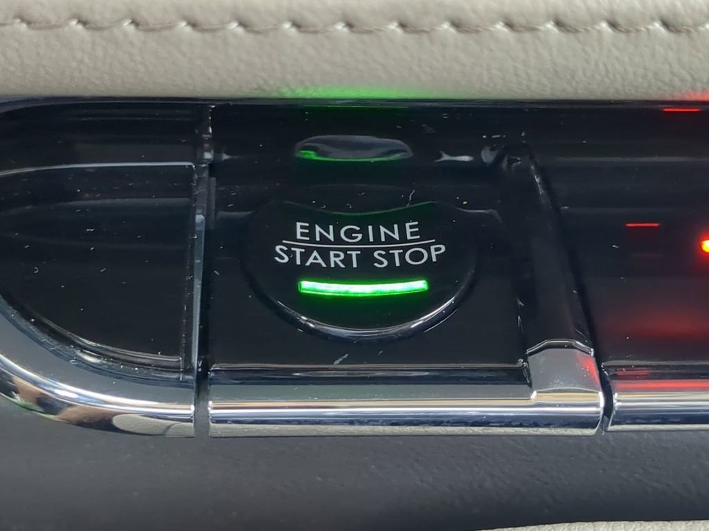 Used 2023 Lincoln Nautilus Reserve w/ Equipment Group 201A image 30