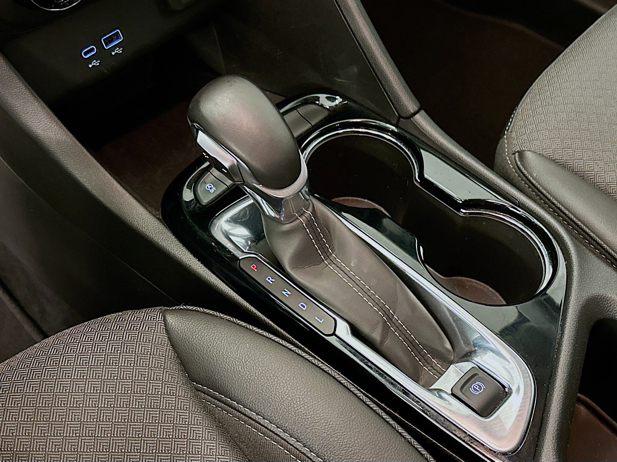 Used 2025 Buick Encore GX Preferred image 25